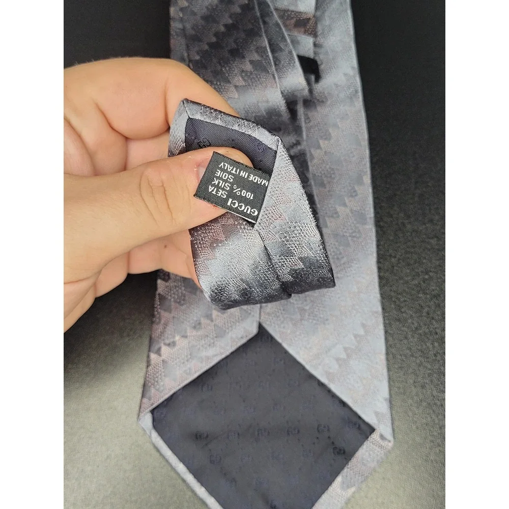 Gucci silk necktie